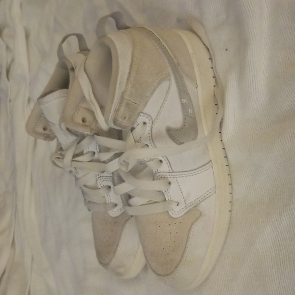 Nike - Picture 2 of 3